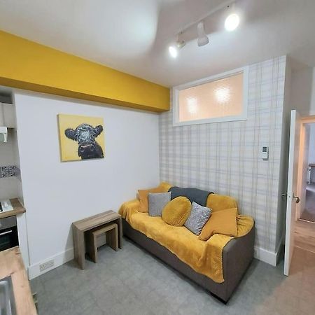 אברדין Granite Getaways - The Terrace Below מראה חיצוני תמונה