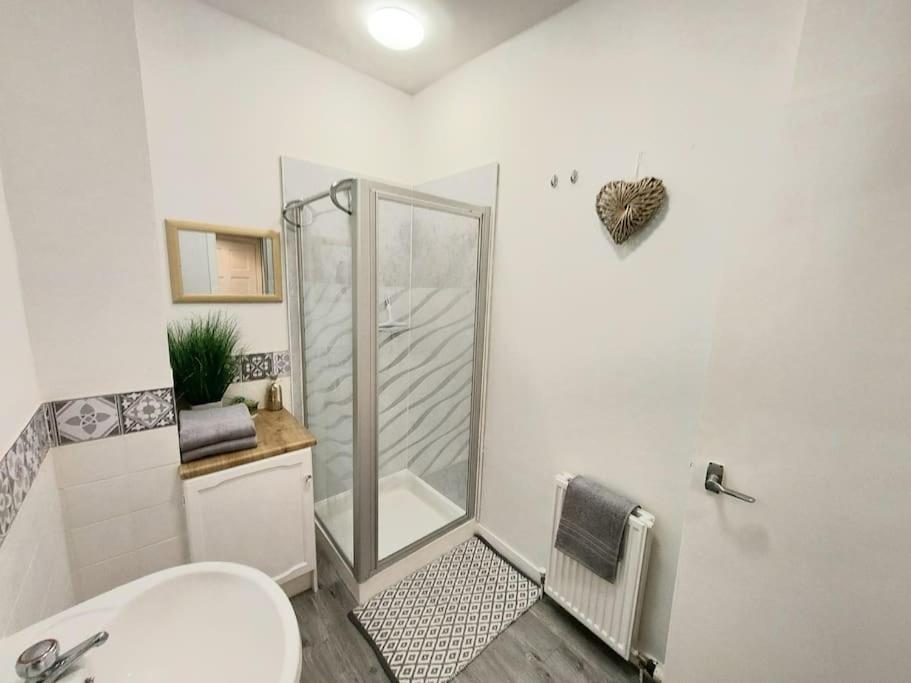 אברדין Granite Getaways - The Terrace Below מראה חיצוני תמונה